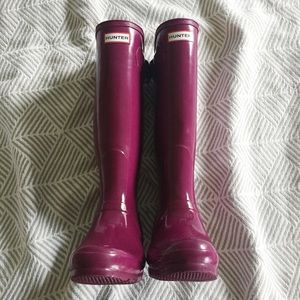 Hunter Original Tall Gloss Rain Boots in Violet 🌧